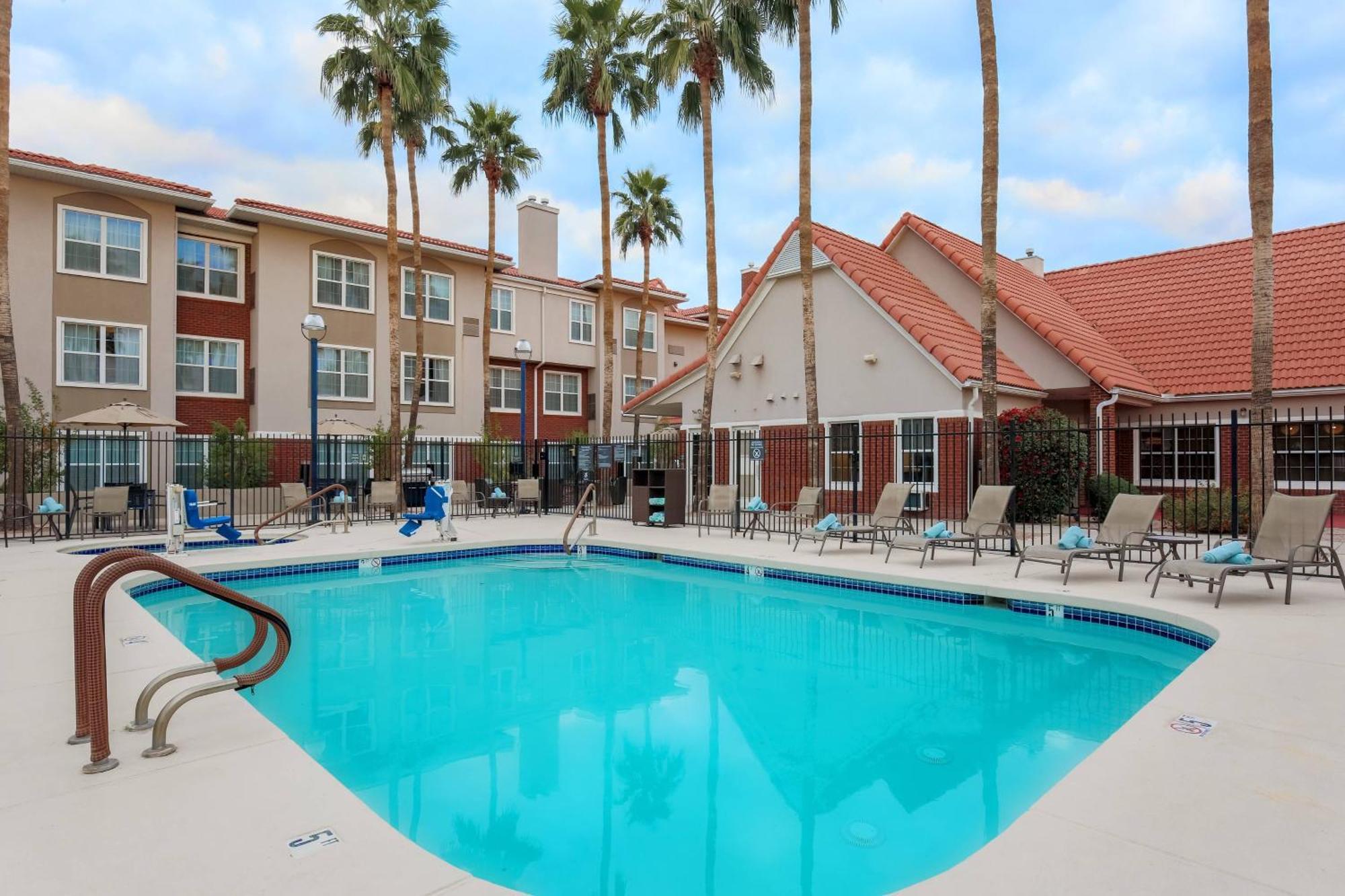 Residence Inn Phoenix Chandler/Fashion Center Экстерьер фото