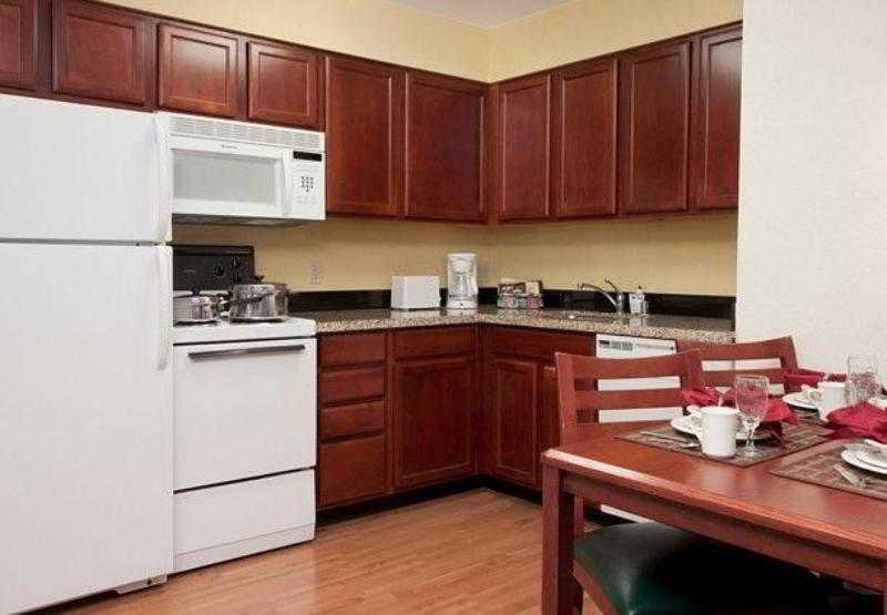Residence Inn Phoenix Chandler/Fashion Center Экстерьер фото
