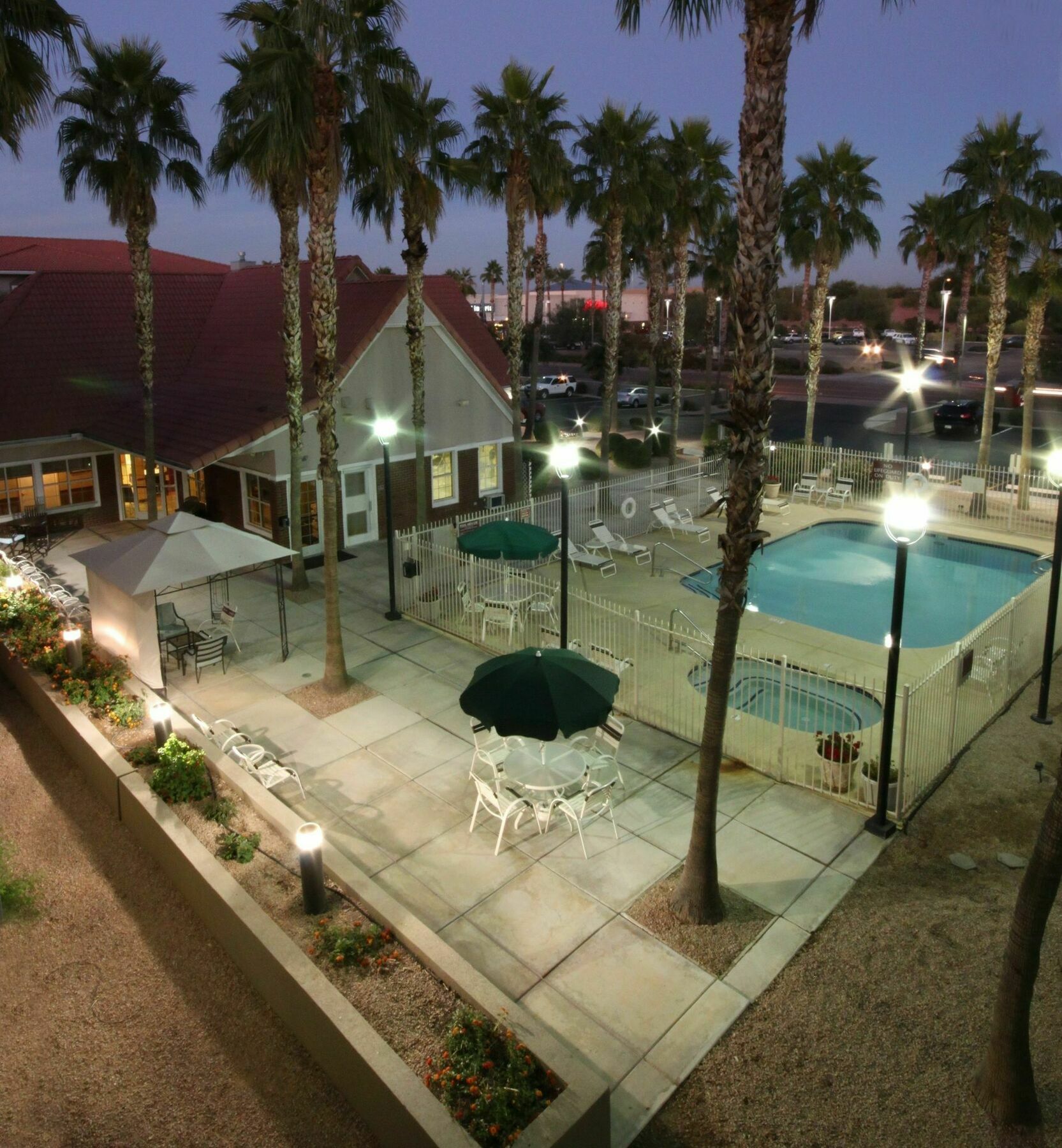Residence Inn Phoenix Chandler/Fashion Center Экстерьер фото