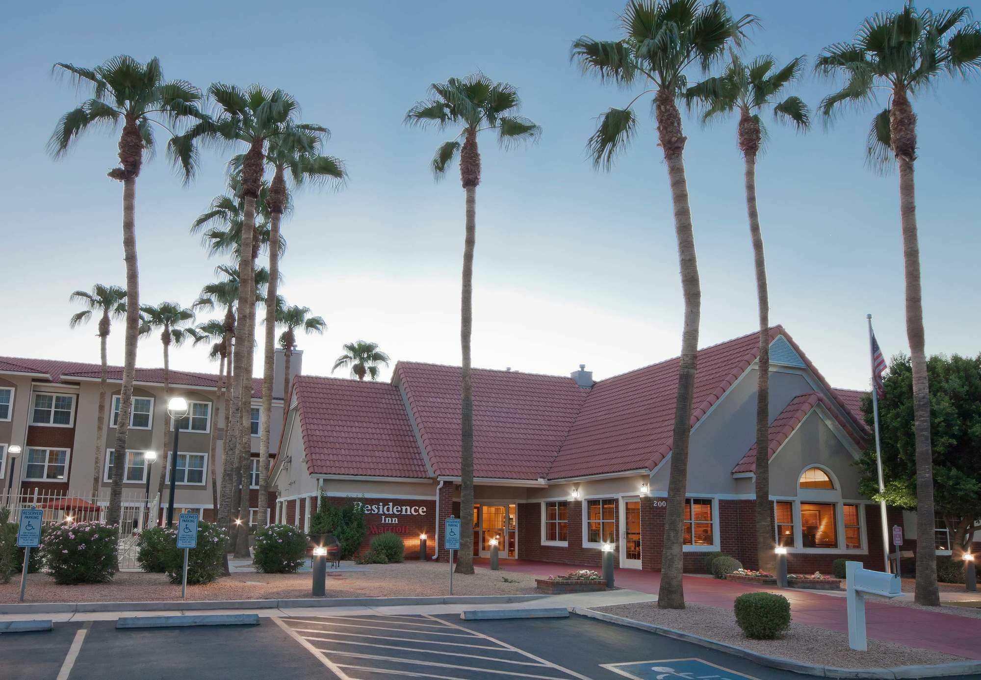 Residence Inn Phoenix Chandler/Fashion Center Экстерьер фото